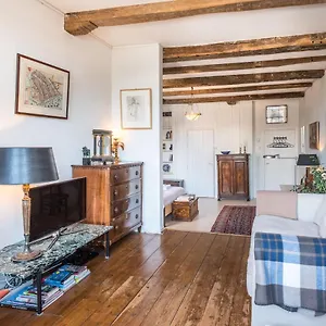 Guest house Classy 17th C Canalhouse